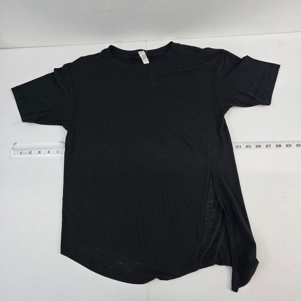 Lululemon Women’s Black Short Sleeve Side Split T-Shirt Viscose Blend Size 2 636